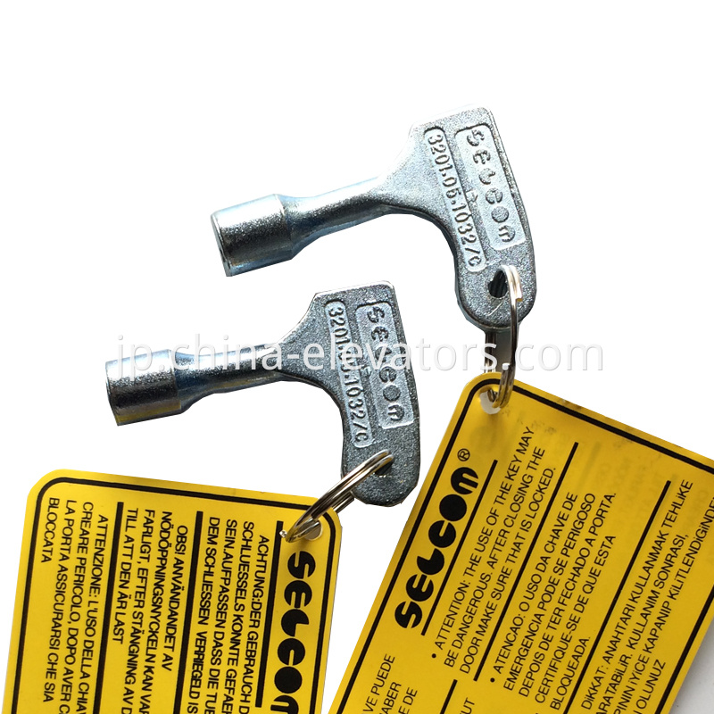 Triangular Key for Selcom Landing Doors 3201.05.1032/C